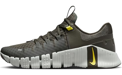 NIKE Herren Free Metcon 5 Sneaker, Sequoia/HIGH Voltage-Light Silver, 54.5 EU