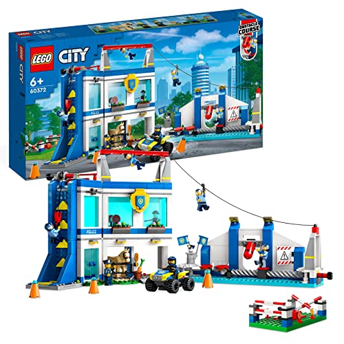 LEGO City Polizeischule Spielset mit Hindernisstrecke, Pferd-Figur, Spielzeug-Auto und 6 Minifiguren, für Kinder ab 6 Jahren 60372