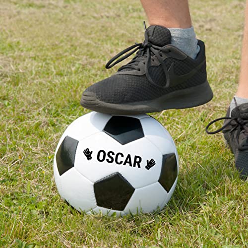 your surprise Fußball mit Eigenem Namen Bedruckt - Weißer Fußball mit Schwarzen Flecken Personalisierbar mit Eigenem Namen, Verschiedenen Designs und Schriftarten.