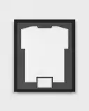 ARTIS Frametheshirt Premium - Trikotrahmen Fußball, Bilderrahmen für Trikot – Objektrahmen - 53,4x63,4x5 cm - Holz-Rahmen in Schwarz - Trikotrahmen Handball, Volleyball, Sporttrikots - Jersey Frame