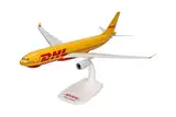 herpa 614139 Snap-Fit Modellflugzeug Airbus A330-200F DHL Aviation (European Air Transport) Miniatur im Maßstab 1:200, Sammlerstück, Modell mit Standfuß, Kunststoff, gelb, rot