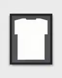 ARTIS Frametheshirt Premium - Trikotrahmen Fußball, Bilderrahmen für Trikot – Objektrahmen - 53,4x63,4x5 cm - Holz-Rahmen in Schwarz - Trikotrahmen Handball, Volleyball, Sporttrikots - Jersey Frame