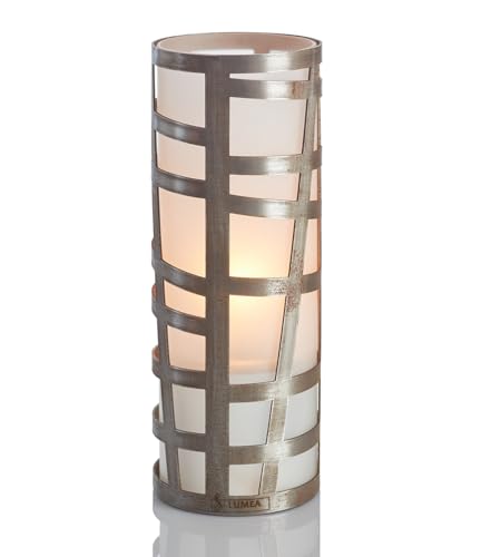 Lumea 1106 Tischlicht Fact Steel | Windlicht inkl. Design-Hülle aus rostfreiem Stahl, Flüssigwachskerze & Stabfeuerzeug | Kerzenhalter aus Glas | Brenndauer 40 Std. | Indoor & Outdoor, Höhe: 20 cm