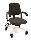 SOWECARE LeTriple Basic: Trippelstuhl für Senioren. Elektrisch Höhenverstellbar, mit Bremse. Ideal bei Bein-, Knie-, Muskel- oder Hüftproblemen. (Handsteuerung Rechts, Sitz 50 x 50 cm)