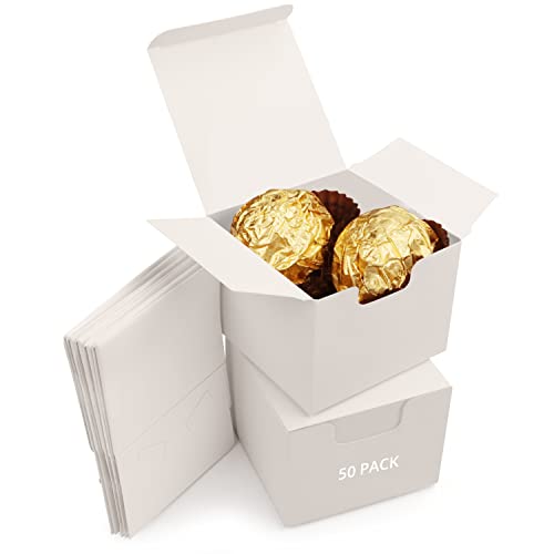 Kurtzy Weiße Karton Geschenkbox mit Deckel (50er Pack) - L 5 x B 5 x H 5 cm Karton Geschenkbox - Pappschachteln mit Deckel Einfach Zusammenzubauen - Partys, Geburtstage, Hochzeiten & Feiertage