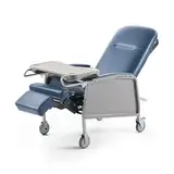 VEVOR Medizinischer Liegestuhl, mit 3 Liegepositionen, Geri-Stuhl mit 4 Rädern, weich gepolsterter Sitzfläche & abnehmbarem Tablett, ideal für Krankenhaus, Pflegeheim & häusliche Pflege