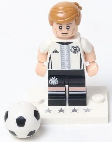 LEGO 71014 Minifigur - DFB - Die Mannschaft: #18 Toni Kroos mit Pokal