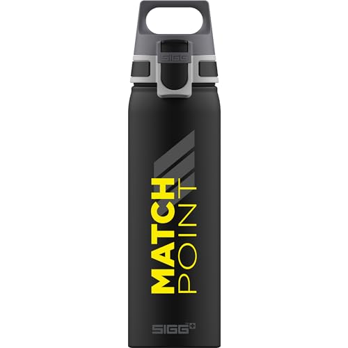 SIGG - Alu Trinkflasche - WMB Pathfinder Match Point - Klimaneutral Zertifiziert - kohlensäurehaltige Getränke - Auslaufsicher - Federleicht - BPA-frei - Outdoor & Tennis - Schwarz Mit Aufdruck - 1L
