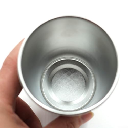 Trendiger Becher aus 304 Edelstahl, perfekt verarbeitet für den Genuss von heißen oder kalten Getränken (500 ml)