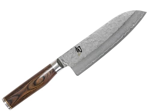 KAI Shun Premier Tim Mälzer japanisches Santoku 18 cm Klingenlänge - VG-MAX Kern 61 HRC, 32 Lagen Damast hochglanzpoliert - Pakkaholz mittelbraun gemasert - Hammerschlagoberfläche - Made in Japan