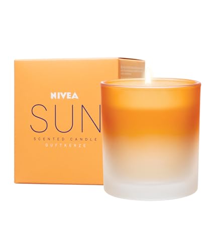 NIVEA SUN Duftkerze, schöne Duftkerze im Glas mit dem bekannten Duft der NIVEA SUN Sonnencreme, zart duftende Kerze im Ombre-Glas Behälter (120 g)