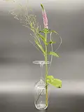 Weissweinglas als Vase Rosenvase handgefertigt originell Handarbeit