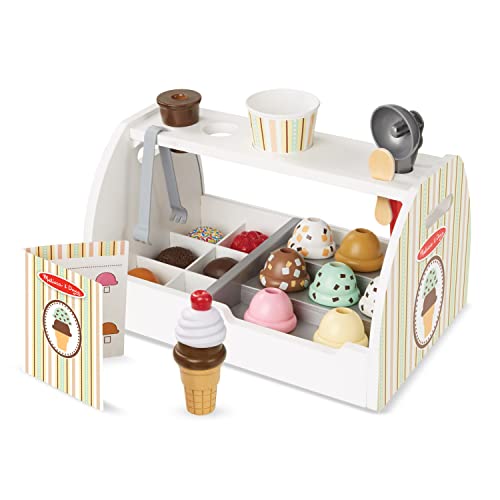 Melissa & Doug Eisdiele aus Holz, 28-teilig, für Kinder ab 3 Jahren, für das Eisdielen-Rollenspiel zum Portionieren & Servieren von 8 Sorten Eiscreme in Eistüten oder im Eisbecher, Spielgeld inklusive