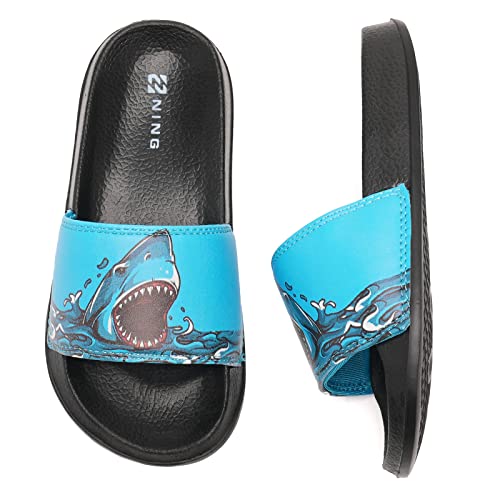 Badelatschen Kinder Sommer Hausschuhe Badeschlappen Jungen Mädchen rutschfeste Dusch Badeschuhe Strand Sandalen(Blauer Hai 26/27EU)