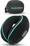 FLOWZOOM Dream Nackenkissen mit extra seitlicher Stütze - Reisekissen Flugzeug aus Memoryfoam - Nackenhörnchen mit Variable einstellbarem Klettverschluss, Seitentasche & Reisebeutel - Schwarz