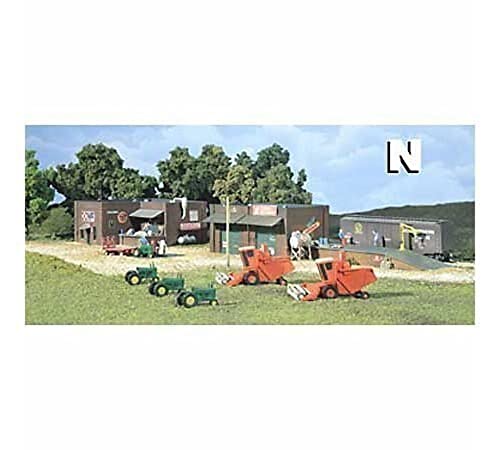 Woodland Scenics DPM66100 Gold Bausatz landwirtschaftliche Handelsfirma Olsen Gebäude Fahrzeuge Spur N 1:160 Feed Larson's Implement
