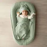 PaLulli Babynest aus 100% Musselin Baumwolle Premium Kuschelnest Babynestchen 100x60cm Klettverschluss-Klappe Nestchen Wickelauflage Kuschelbett Kokon für Babybett Babys & Säuglinge (Salbei)