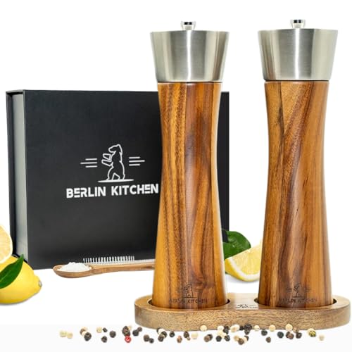 BERLIN KITCHEN® Salt 'n Pepper Passion Salz- und Pfeffermühle Set | Edles Akazienholz & Edelstahl | Langlebiges Keramikmahlwerk | Stilvolles Geschenkset | Stufenlos einstellbarer Mahlgrad
