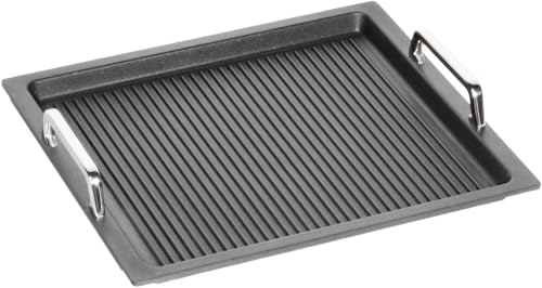 AMT Gastroguss Gastronorm - Grillplatte GN 2/3 mit Grillboden, Nicht-Induktion, 35,4 cm x 32,5 cm, 2 cm hoch, mit Edelstahlgriffen, Lotan® Antihaft-Veredelung, AMZN-23733-GG