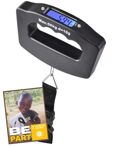 Villageboom Digitale Kofferwaage mit Haken/Band – Gepäckwaage bis 50 kg mit großem LCD-Display & Tara-Funktion – Inklusive 2 × AAA-Batterien für lange Laufzeit – Unterstützt Solarprojekte in Afrika