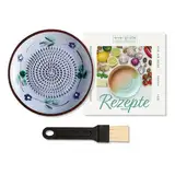 evergrate Keramikreibe im Motiv Flora mit Küchenpinsel und Rezeptheft