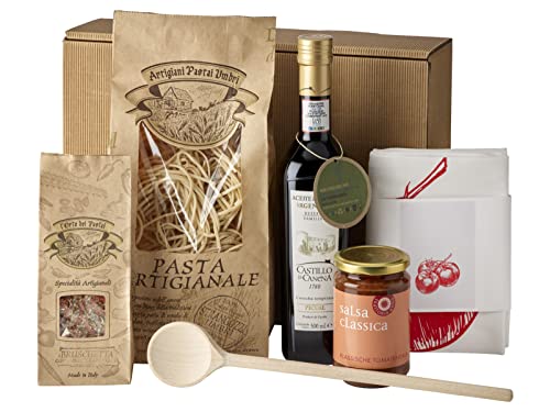 Delikatessen-Geschenkset "Pasta Divina" | Handgemachte Pasta, Bruschetta-Gewürz, Tomatensauce, Olivenöl, Kochlöffel und Geschirrtuch