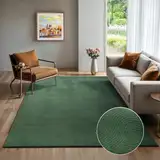 the carpet Rio - moderner und weicher Teppich Wohnzimmer Schlafzimmer mit Anti-Rutsch-Rücken und 3D-Optik, Flauschige Oberfläche, pflegeleicht und robust, Grün, 160 x 220 cm