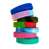 TAGGIE SOS Armband Silikon – Personalisierbares Notfallarmband mit Gravur für Name, Telefonnummer und medizinische Daten – Wasserfest & Strapazierfähig – Ideal für Kinder und Erwachsene.