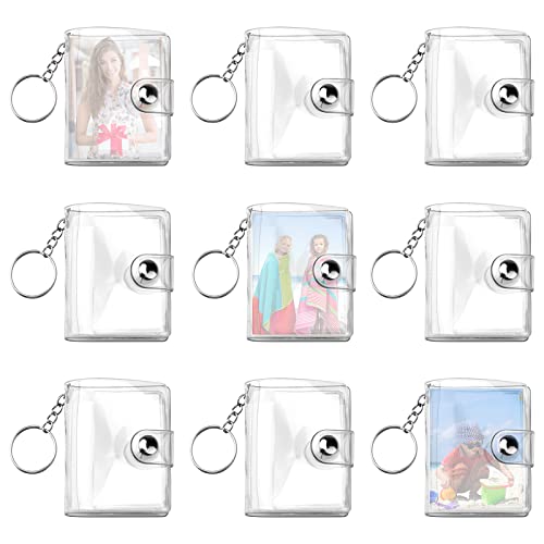 Gukasxi 9 Stück Mini Fotoalbum Schlüsselanhänger Transparent 2 Zoll Mini Foto Schlüsselanhänger Klein Schlüsselanhänger Mit 20 Taschen Foto Album Kartenhalter für DIY Fotoalbum (Clear)