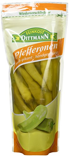 Feinkost Dittmann Grüne Pfefferonen mild pikant - Grüne Paprikafrucht aus Griechenland - 500g - Handgeplückt - mild pikant eingelegt - ideal zu griechischen Salaten oder als Antipasti
