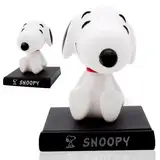 DKLQXCE Snnoopy Auto Figurine, Snnoopy Figur Hund, Auto Wackelfigur Auto-Armaturenbrett-Ornament Snnoopy Figur Modell für Kindergeburtstag Deko Sammlung Dekorationen Modell 12 * 9cm