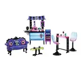 Monster High Café Schwarze Seele Spielset -gruselige Möbel, Gebäck und Getränke, Theke, Geschenkset für 5 Puppen, über 20 Einzelteile, HMV78