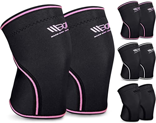 WARM BODY COLD MIND Premium 7mm Neopren Knee Sleeves mit Anti-Rutsch Silikon Streifen - Kompressions Kniebandage für Kraftsport, Gewichtheben (Schwarz/Rosa, M (30-33cm))