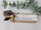 Geburtstagsgeschenk Kerzen - Stabkerzen -Laß Dich feiern! & Lebe Liebe Lache- mit Eukalypthus - Dekoriert