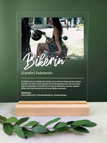 Bikerin Geschenk personalisiert - Acryl Geschenk - Definition: Bikerin - Bikerin Geschenk, Bikerin Geschenke, Bikerin Deko, Geschenk für Bikerin, Geschenke Bikerin, Geschenk Motorradfahrerin