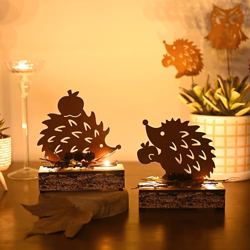 VALERY MADELYN 2er Herbstdeko Igel Figuren mit LED Timer aus Rost Metall,Holz Stimmungsleuchten für Herbst Deko Innen Tisch Fenster,Holz Sockel,Beidseitig Rostig,Geschenk Fall Decor Halloween,15/16cm