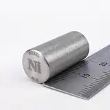 Reiner Nickel-Metallstab, 99,95 %, 14 g, 10 Durchmesser x 20 mm Länge, Element Ni Exemplar.