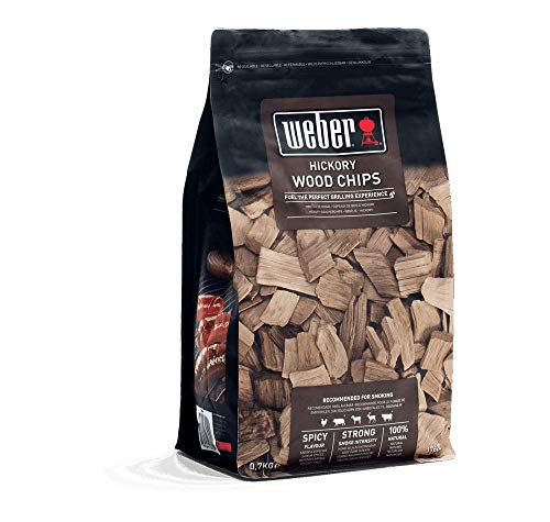 Weber Räucherchips (700g Packung) - Hickory Holz, für Rind-, Schweine-, Wild- & Geflügelfleisch, kräftiges / intensives, leicht süßes Aroma, aus 100% natürlichen Holz (17624)