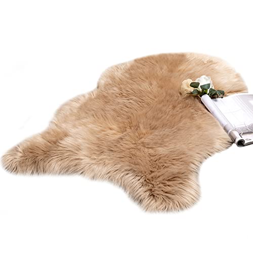 MIULEE Faux Fell Teppich Flauschig Weiche Warm Modern Bodenmatte Sofa Matte Kunstfell Dekofell Unregelmäßig Bettvorleger Wolle Longhair Optik Gemütliches 60x90 cm Kamel