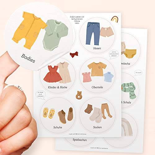 12 große kindgerechte Aufkleber für Ordnung im Kleiderschrank Babykleidung & Kinderkleidung für Jungen und Mädchen – Organisation + Beschriftung der Kleidung Dank Ordnungssticker nach Montessori