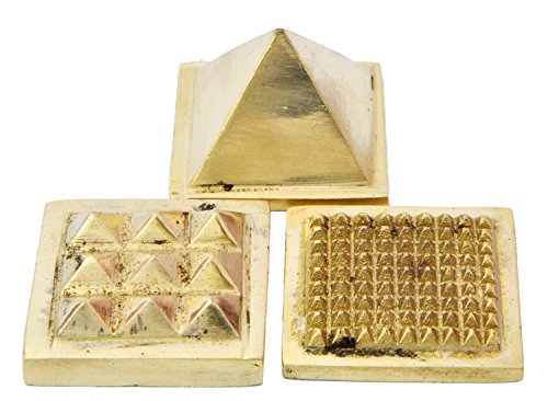 Exotic India Vastu Pyramid (Set von DREI): 91 Pyramiden in Total – Messing Statue