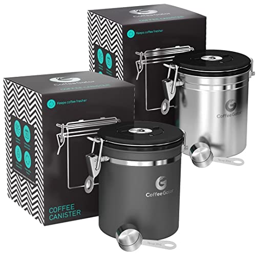 Coffee Gator-Edelstahl-Kaffeedose – Hält gemahlener Kaffee und Bohnen länger frisch – Behälter mit Datumsverfolgung, CO2-Freigabeventil und Messlöffel - Mittel - Edelstahl und Grau, 2-Pack