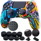 9CDeer 1 Stück von Silikon Besetzt Wassertransfer Schutz Ärmel Fall Abdeckung Haut Hülle Cover Skin +8 Daumengriffe Analoge Kappen + 2Staubdicht Stecker für PS4/Slim/Pro Controller Graffiti