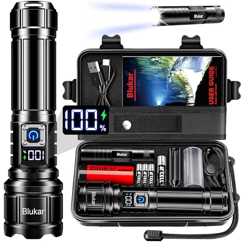 Blukar Taschenlampe LED Aufladbar, 500000 Lumen Extrem Hell Taschenlampen Zoombare Taktische Handlampe mit 5 Lichtmodi, IP67 Wasserdicht Flashlight Torch für Camping, Outdoor, Notfäll
