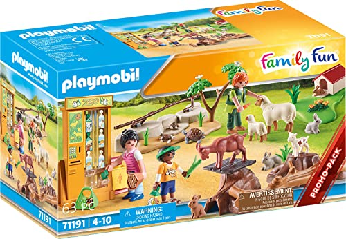 PLAYMOBIL Family Fun 71191 Erlebnis-Streichelzoo mit Spielzeugtieren, Spielzeug für Kinder ab 4 Jahren