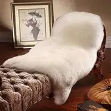 HLZDH Faux Lammfell Schaffell Teppich Kunstfell Dekofell in Super weich Lammfellimitat Teppich Longhair Fell Optik Nachahmung Wolle Bettvorleger Sofa Matte (50 x 80 cm, Weiß)