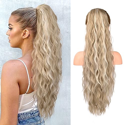 REECHO Ponytail Extension, 66 cm Long Beach Gewellt Zugband Pferdeschwanz Haarverlängerung Synthetischer Pferdeschwanz Haarteil für Frauen – Aschblond mit Highlights