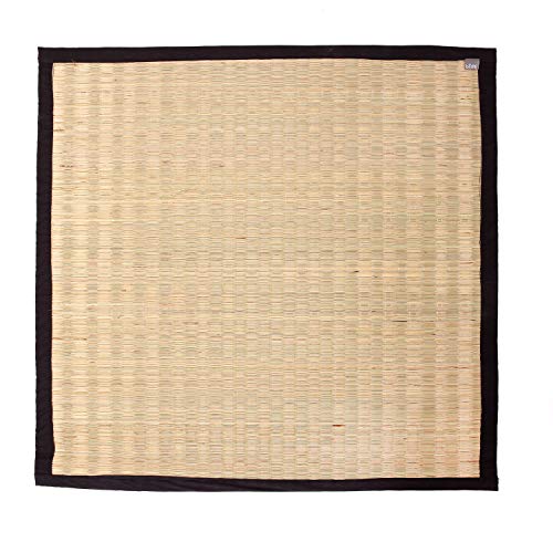 Bodhi Tatami Rollmatte | Japan-Stil | Nachhaltige Goza Matte aus haltbarem Igusa-Gras | Mit Baumwollkante umsäumt | Sitz & Liegeunterlage | Ideal als Futon, Shiatsu & Zabuton Unterlage | 80 x 80 cm