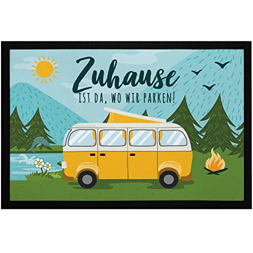 SpecialMe® Fußmatte mit Spruch Zuhause ist da wo wir parken Campinbus Camping Urlaub Zubehör Gagdet rutschfest & waschbar See schwarz 60x40cm