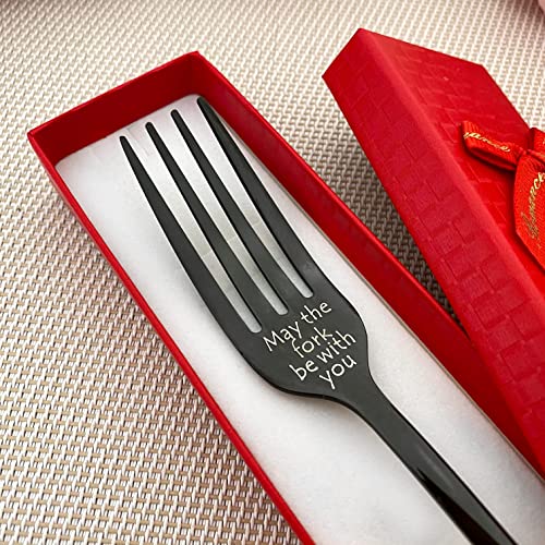 Personalisierte Gabel mit Gravur "May the fork be with you" – Schwarzes Besteck, lustiges Geschenk für Filme Fans Gabel, Einzigartiges Besteck Geschenk, individueller Text